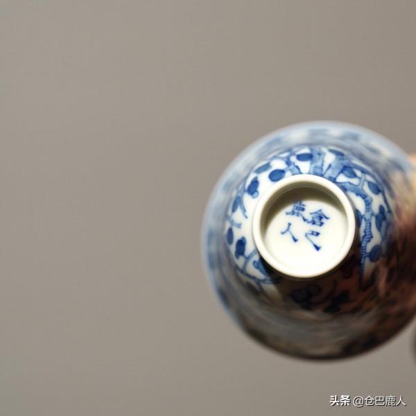 青花寒梅鈴鐺杯「遠山煙雨·青梅伴月」 青花寒梅鈴鐺杯「遠山煙雨·青梅伴月」