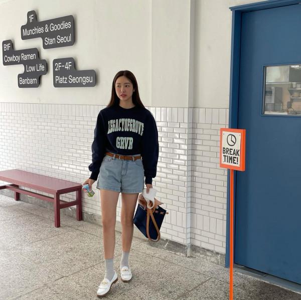 每季都在期待她:穿搭教科書車靜媛的秋日著裝,果然沒讓人失望 每季都在期待她:穿搭教科書車靜媛的秋日著裝,果然沒讓人失望