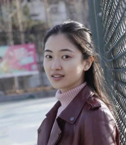 央視《遠方的家》主持人唐天驕美照 央視《遠方的家》主持人唐天驕美照