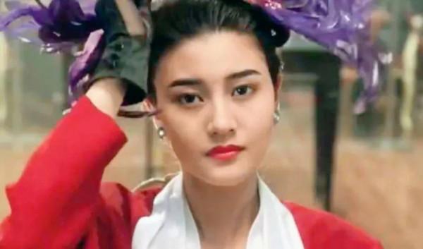 娛樂圈遍地小白花，真懷念明豔掛女星恃靚行兇大殺四方的時期