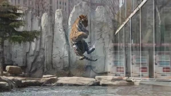 腦斧們的另一面，吃手貼貼求抱抱