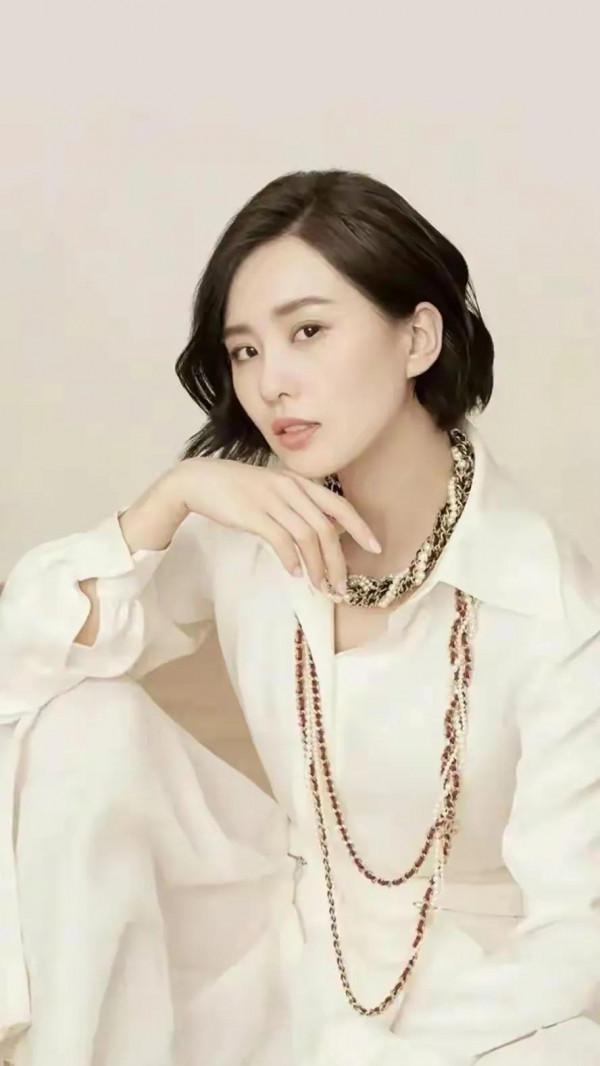 劉詩詩和三妮誰漂亮