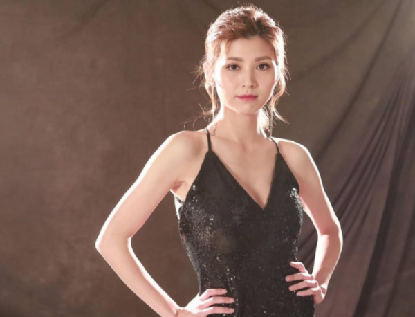 又一港姐嫁入豪門!34歲張秀文舉辦婚禮,前年自曝從來沒談過戀愛 又一港姐嫁入豪門!34歲張秀文舉辦婚禮,前年自曝從來沒談過戀愛