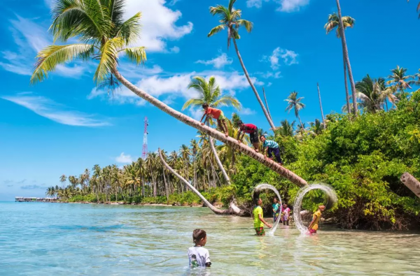 仙本那,與鯨鯊共舞,住水上木屋 仙本那,與鯨鯊共舞,住水上木屋