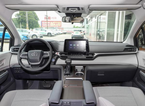 未賣先火,全系2.5L混動,豐田賽那預售32萬起 未賣先火,全系2.5L混動,豐田賽那預售32萬起