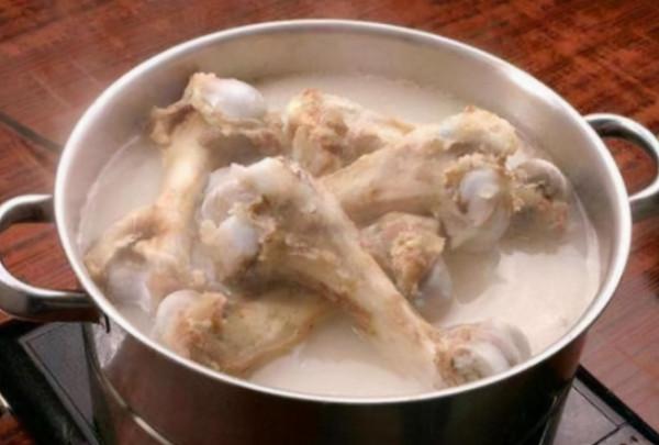 又到3種“垃圾”最多的季節,如果家中有別扔,用來養花特別棒 又到3種“垃圾”最多的季節,如果家中有別扔,用來養花特別棒