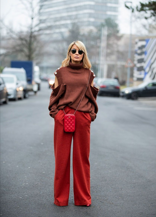 “不穿高領星人”的救星，堆領毛衣保暖不勒脖子，秋冬穿出好氣質