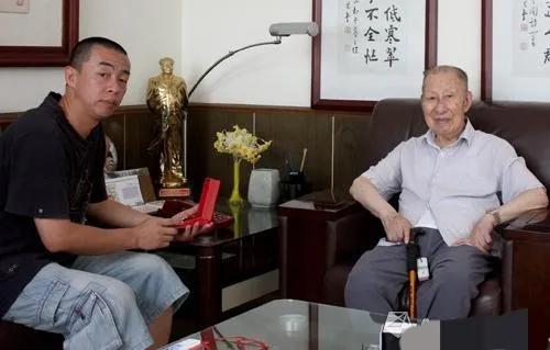 104歲&OpenCurlyDoubleQuote;開國將軍&rdquo;楊思祿養生秘訣：做到5點，益壽延年