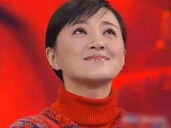 央視春晚釘子戶演員金玉婷，到底經歷了啥被送入精神病院，現如何