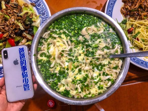 東北菜量太大大大了！東北菜量有多大，東北人就有多實在