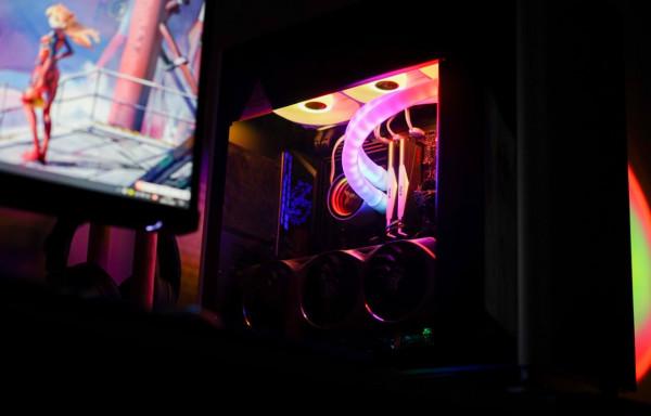 能壓住不關AVX512的i7 11700K!這款喬思伯水冷的秘訣是RGB水管? 能壓住不關AVX512的i7 11700K!這款喬思伯水冷的秘訣是RGB水管?