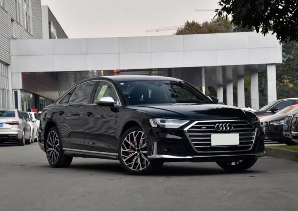 看這車顏值不足100萬,但卻是奧迪家族的頂級旗艦S8 看這車顏值不足100萬,但卻是奧迪家族的頂級旗艦S8