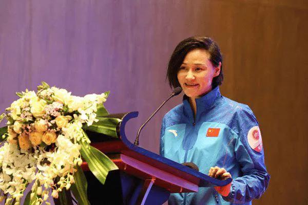 高敏的故事:第一位跳水女皇,16歲開啟高敏時代,6年拿70枚金牌 高敏的故事:第一位跳水女皇,16歲開啟高敏時代,6年拿70枚金牌