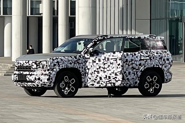 新車｜坦克300“小弟”？哈弗X DOG量產版內飾諜照曝光