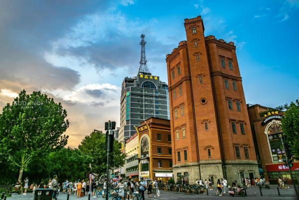 武漢這座大樓最終沒有超越上海中心大廈!高475米,令武漢人惋惜 武漢這座大樓最終沒有超越上海中心大廈!高475米,令武漢人惋惜