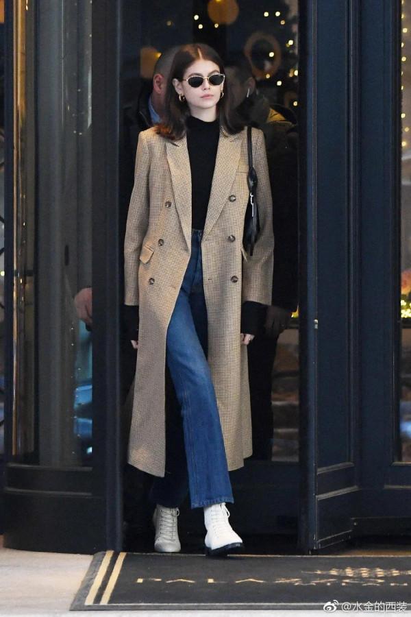 秋冬保暖又實穿!超模kaia美式簡約的時尚經 秋冬保暖又實穿!超模kaia美式簡約的時尚經