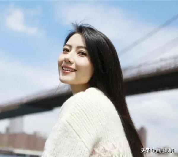 黑長直女星高圓圓、劉亦菲、楊冪、娜扎，誰是你真正的女神？