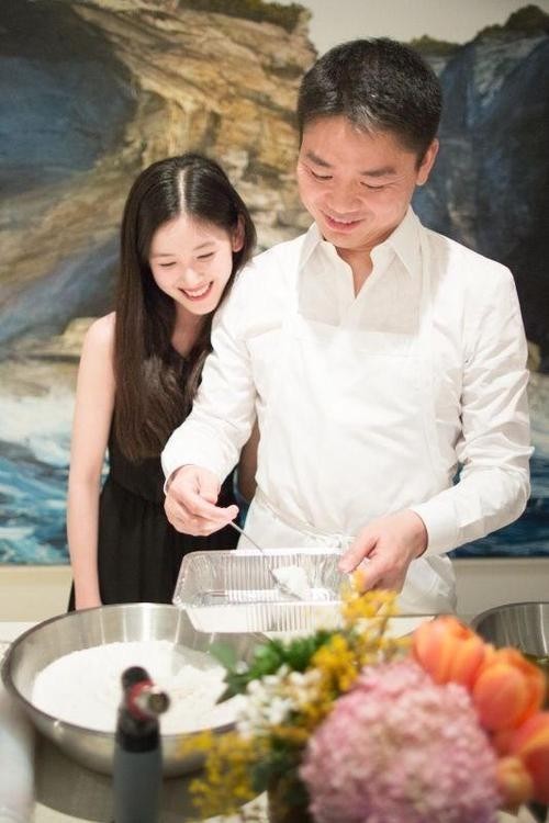 闊太章澤天：遭背叛卻不離婚，她的聰明讓劉強東受用終身