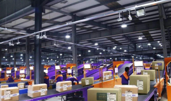 打造2萬億電商平臺，馬雲卻預言新零售會替代電商，提前投資700億