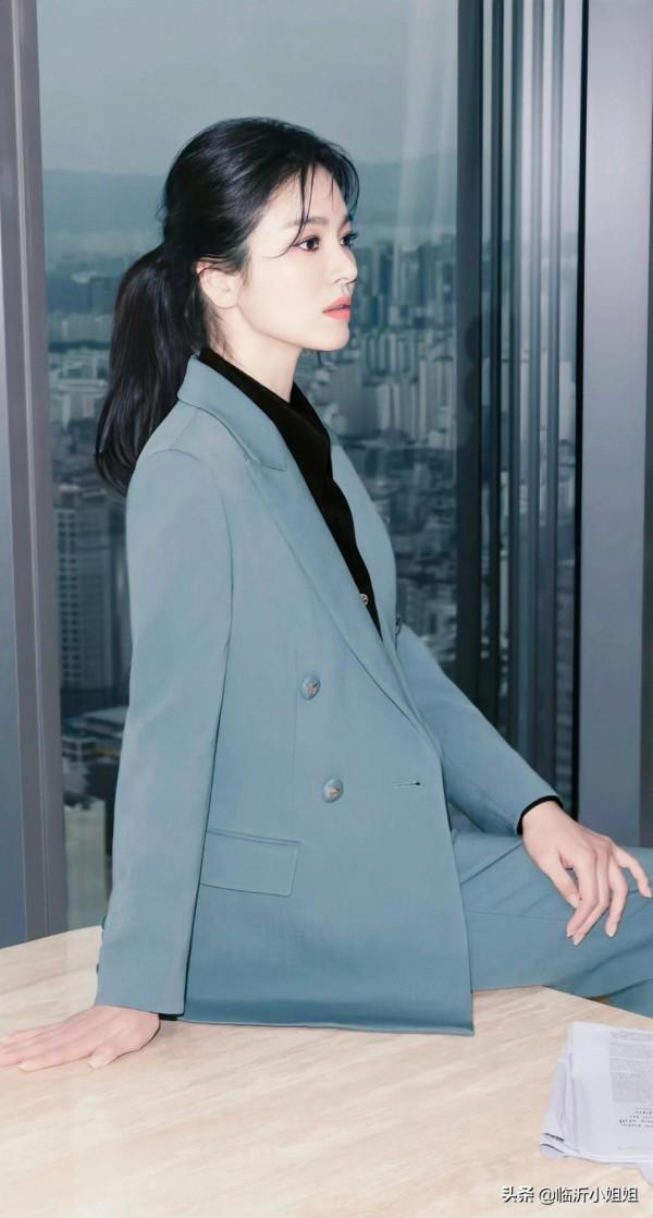 宋慧喬，高貴典雅的氣質女神，少女般的容顏讓人心曠神怡