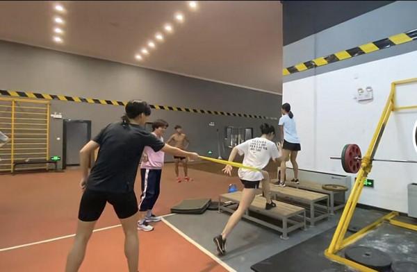 湖南00後美少女亮相全運會，16歲打破全國紀錄 網友：顏值與實力並存