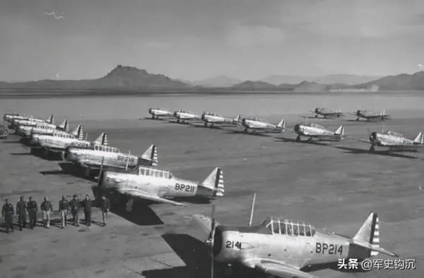 地導二營慶功宴，戰士敬劉亞樓酒，耍聰明被發現，劉亞樓：罰三杯