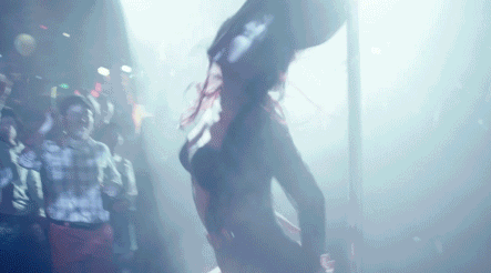 面對中年女星的成熟優雅，裝嫩與真嫩都抵擋不住，歲月的風情美