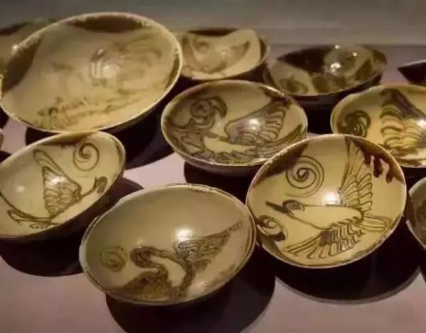 1998年,印尼海底發現神秘沉船,船上裝滿中國珍寶,1200年不腐 1998年,印尼海底發現神秘沉船,船上裝滿中國珍寶,1200年不腐