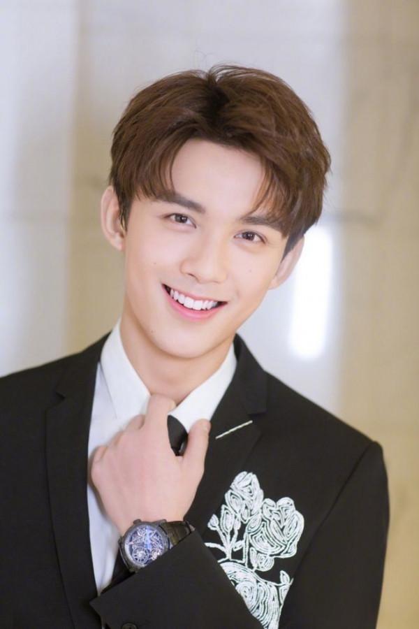 青梅竹馬也有愛，等來十二年的父子情