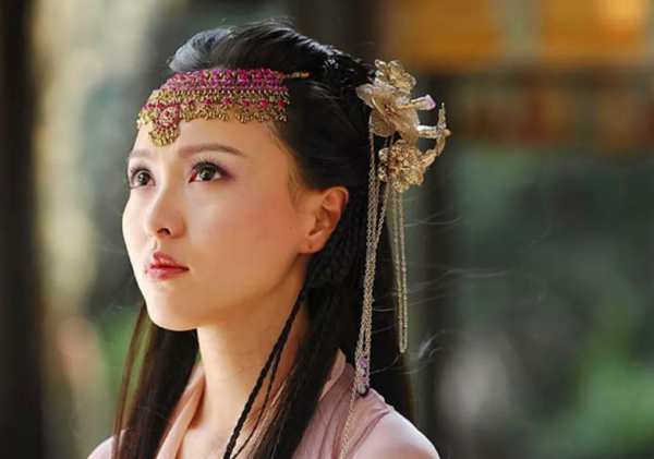 楊冪唐嫣胡歌劉亦菲，仙劍奇俠傳三釋出會舊照曝光？周筆暢沒看過