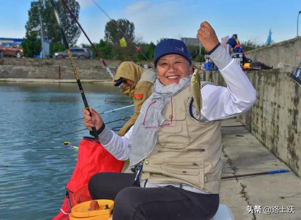 北京市體育總會在通州舉辦2021年重陽節老年釣魚比賽 北京市體育總會在通州舉辦2021年重陽節老年釣魚比賽