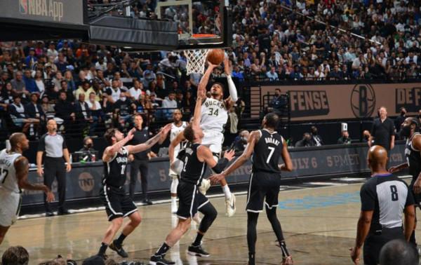 10.9NBA快報勇士送湖人三連敗,字母哥哥惡犯,掘金造加時準絕殺 10.9NBA快報勇士送湖人三連敗,字母哥哥惡犯,掘金造加時準絕殺