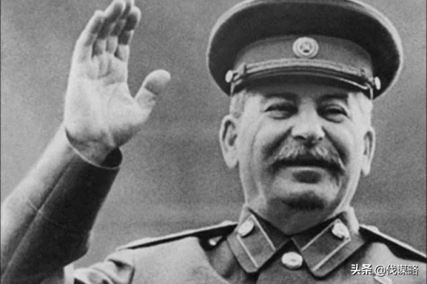 1950年，蘇聯食言，多數人反對，毛主席決定抗美援朝有多難？