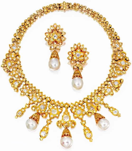 如何成為一個有風格的珠寶藏家？這個傳奇女人做到了