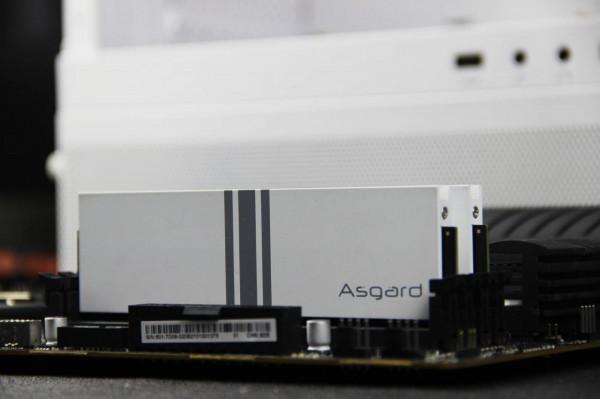 聖潔白機箱怎能缺少白記憶體?阿斯加特女武神指明方向 聖潔白機箱怎能缺少白記憶體?阿斯加特女武神指明方向