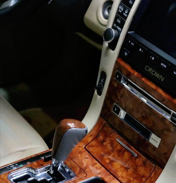 怪獸修車：翻新“殘舊不堪”的07款12代皇冠3.0，一代經典再復活