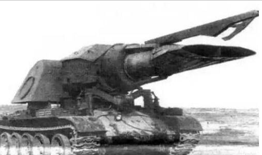 蘇聯怪才設計師的暴力美學：超級前衛科幻的噴氣坦克