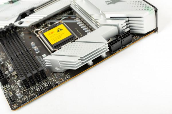 十二代酷睿二次元座駕——微星Z690 EDGE TI WIFI DDR4刀鋒板開箱分享