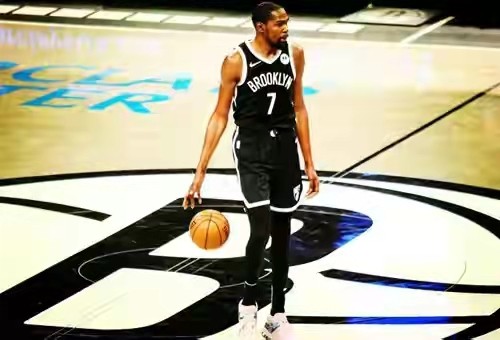 NBA有沒有能夠從1打到5的球員？歷史上有6人能做到，詹姆斯上榜