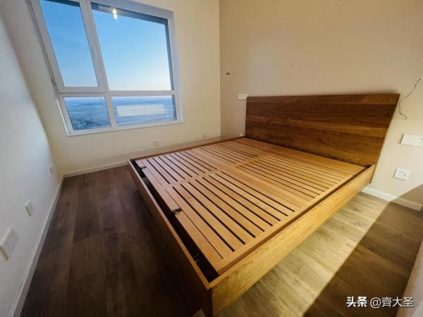 兩招空間擴容!10㎡臥室竟能塞下101個登機箱 兩招空間擴容!10㎡臥室竟能塞下101個登機箱