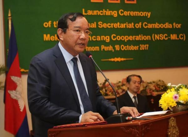 把美製軍火掃地出門，中國的機會來了！柬埔寨兇狠反擊美國的制裁