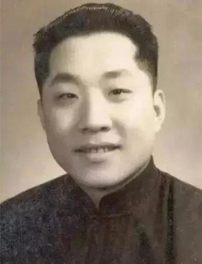 相聲史上哪幾位稱得上里程碑人物？用五大指數公允評價深度解析