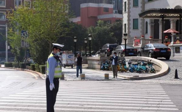 9月18日，越南迎來近30天內的第二次四位數的增長，拐點來了嗎？