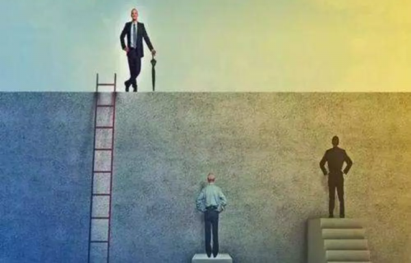 薇婭的13億罰款，道盡了我們的悲涼。如今我們努力真的還有意義嗎