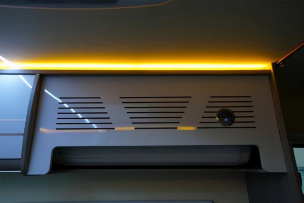 支援個性化定製，室內空間高，價效比高，愛旅途V90C型房車