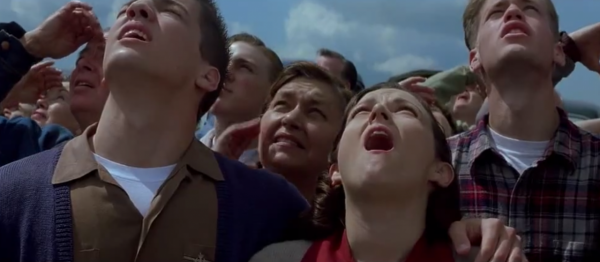 一個高中男孩，透過造火箭獲得獎學金，入大學並走出小鎮的故事