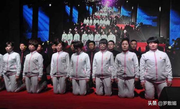 1995年，那個拒絕向韓國女老闆下跪的中國人，後來怎麼樣了？