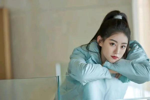 祝緒丹運動穿搭