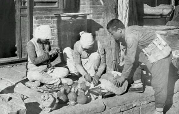 上海姑娘嫁給副部長，7年後丈夫突然坦白：其實我是毛主席的堂弟