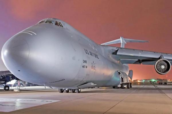 C-5“銀河”運輸機圖集（270圖）